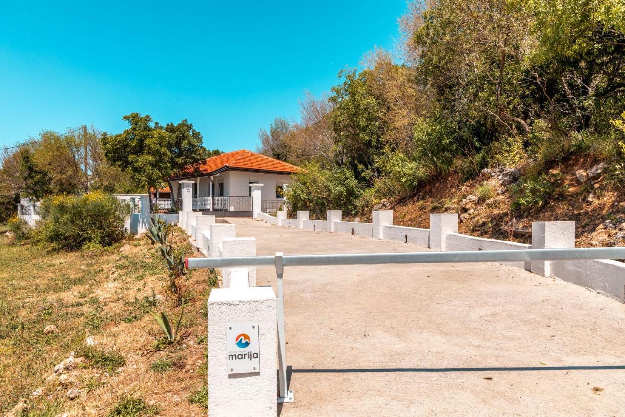 Holiday Home Marija Budva Exterior photo